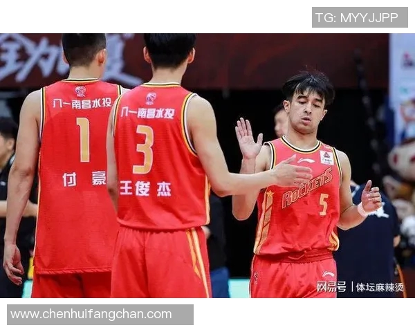 2017年深圳队与新疆队精彩对决重播回顾及赛季亮点分析 2017年深圳队与新疆队精彩对决重播回顾及赛季亮点分析