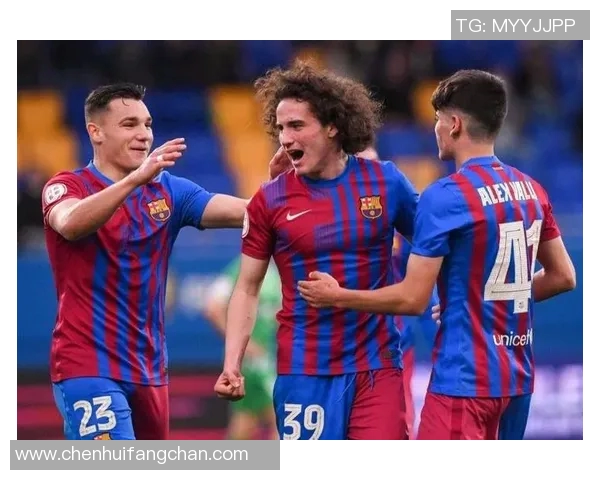 巴塞罗那与马德里竞技的精彩对决全景回顾与分析 巴塞罗那与马德里竞技的精彩对决全景回顾与分析