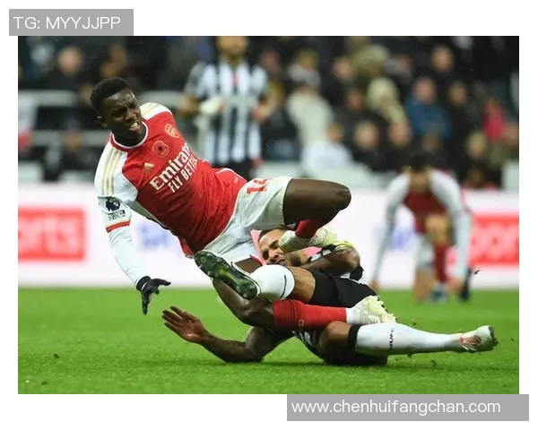 裁判承认误判致阿森纳进球无效赛后公开道歉引发热议