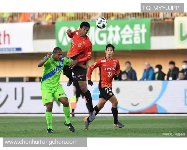 城南足球俱乐部与富川FC的激烈对决引发球迷热情高涨