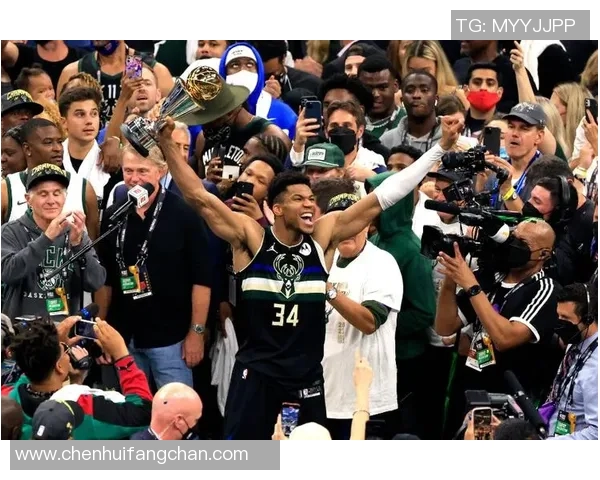 雄鹿力克开拓者连续8连胜重塑冠军风采